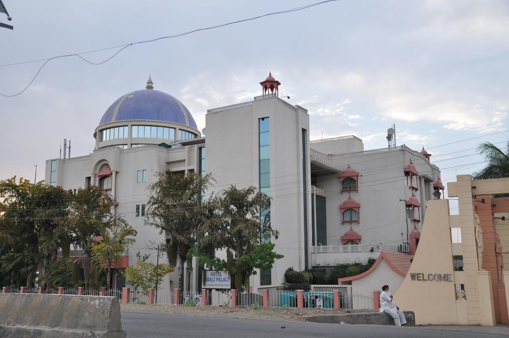 Jabali Palace Hotel Jabalpur Exterior foto
