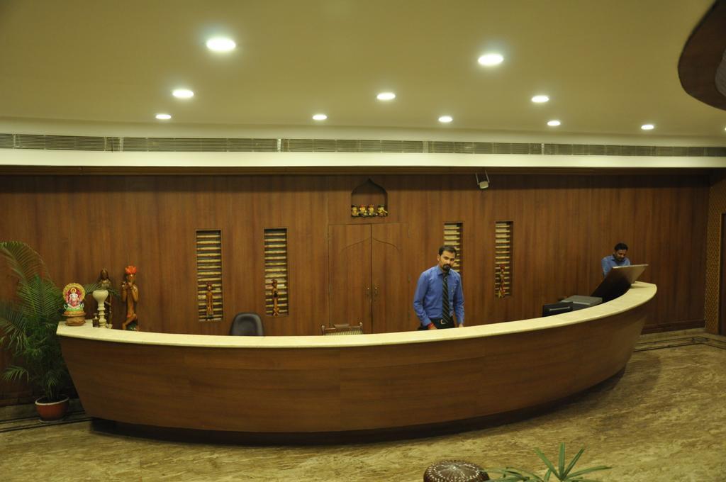 Jabali Palace Hotel Jabalpur Exterior foto