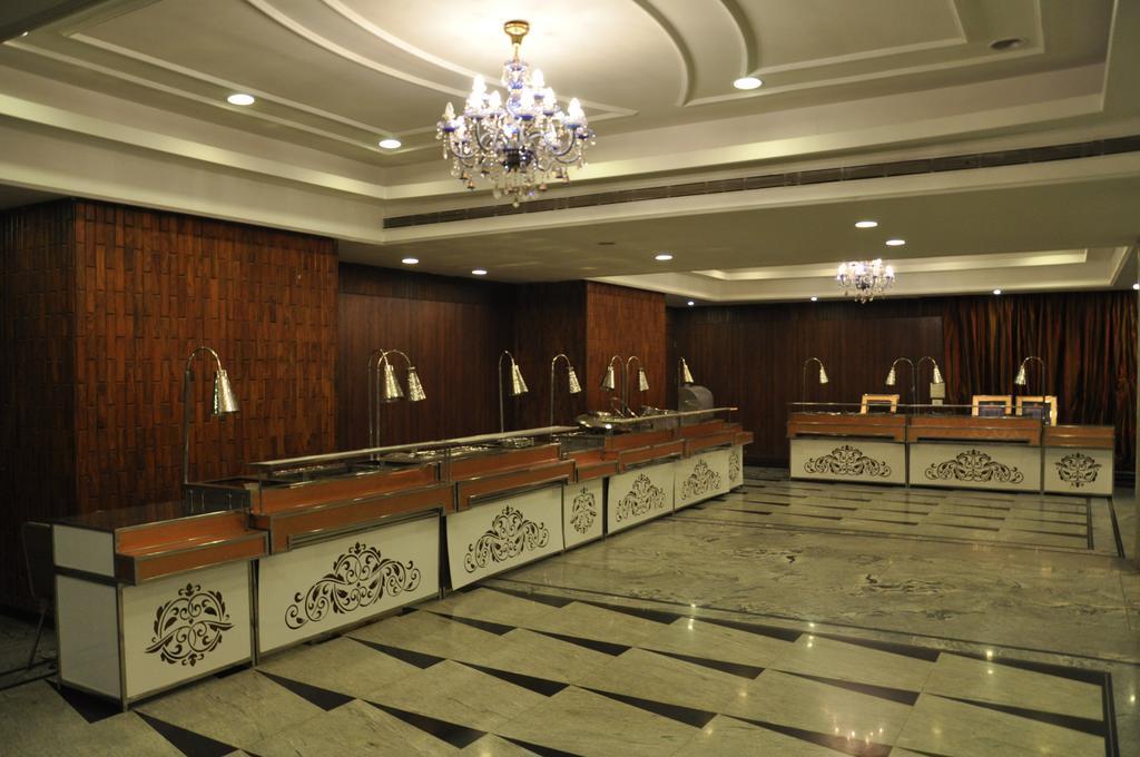 Jabali Palace Hotel Jabalpur Exterior foto